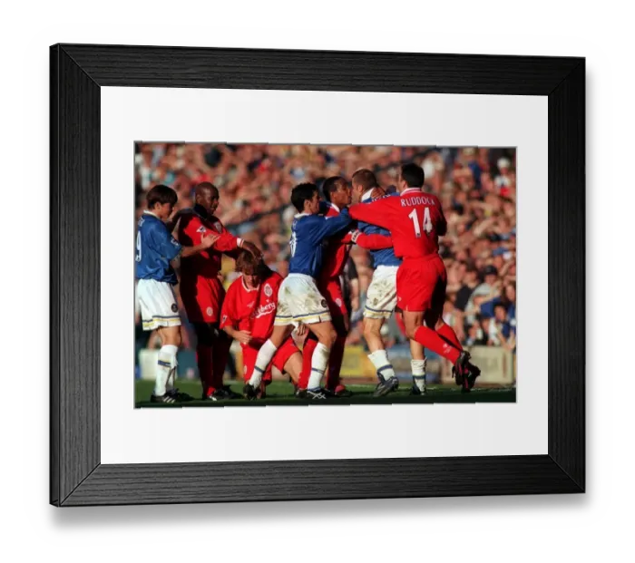 Framed Print : Intense Rivalry: Ferguson vs Ince Clash at Everton v Liverpool, 18.10.97 Framed Print : Intense Rivalry: Ferguson vs Ince Clash at Everton v Liverpool, 18.10.97