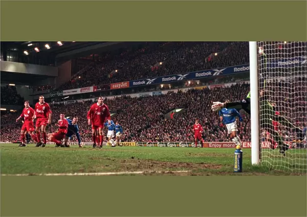 Duncan Ferguson's Epic Goal: Securing a 1-0 Lead for Everton over Liverpool, 1998