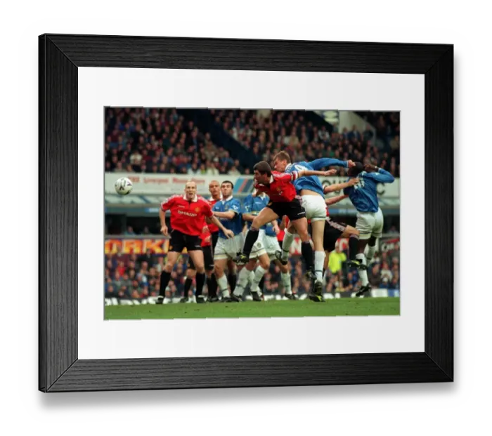 Framed Print : Duncan Ferguson's Debut Goal: Everton vs. Manchester United, 31 / 10 / 98 Framed Print : Duncan Ferguson's Debut Goal: Everton vs. Manchester United, 31 / 10 / 98