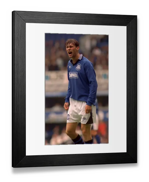 Framed Print : Duncan Ferguson: Everton's Unforgettable Striker in the 96-97 Season Framed Print : Duncan Ferguson: Everton's Unforgettable Striker in the 96-97 Season