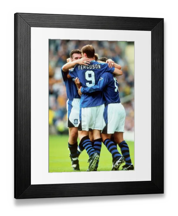Framed Print : Everton's Duncan Ferguson Celebrates Euphoric Goal with Teammates (1996)