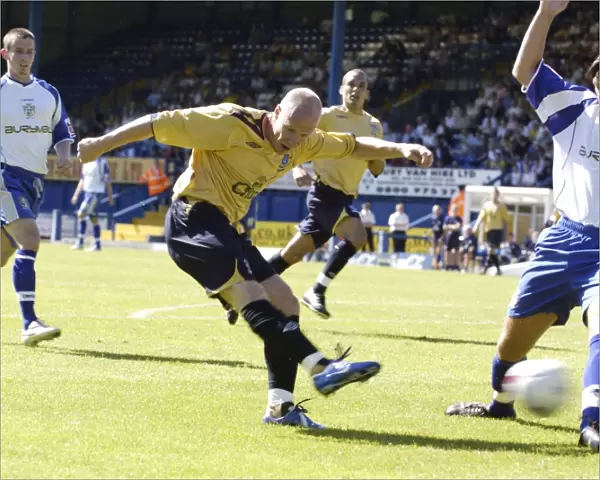 Andy Johnson's Powerful Shot for Everton