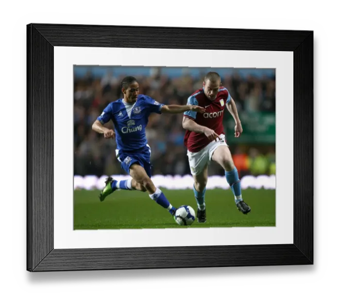Framed Print : Soccer - Barclays Premier League - Aston Villa v Everton - Villa Park Framed Print : Soccer - Barclays Premier League - Aston Villa v Everton - Villa Park