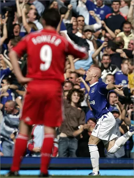 Everton's Johnson: Thrilling Goal Celebration Amidst Roaring Fans