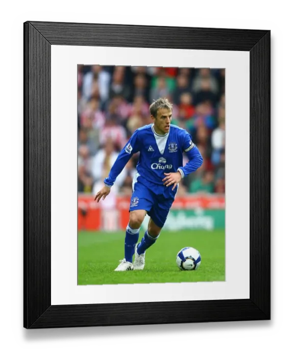 Framed Print : Soccer - Barclays Premier League - Stoke City v Everton - Britannia Stadium Framed Print : Soccer - Barclays Premier League - Stoke City v Everton - Britannia Stadium