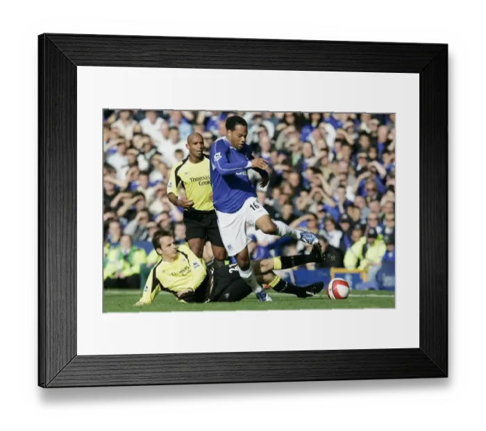 Framed Print : Everton v Manchester City Evertons Joleon Lescott is tackled by Manchester Citys Dietmar Hamann Framed Print : Everton v Manchester City Evertons Joleon Lescott is tackled by Manchester Citys Dietmar Hamann