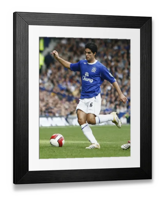 Framed Print : Everton v Manchester City Mikel Arteta of Everton in action Framed Print : Everton v Manchester City Mikel Arteta of Everton in action