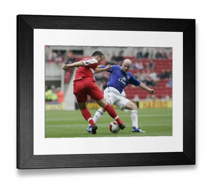 Framed Print : The Riverside Stadium - Lee Carsley of Everton in action with Mark Viduka of Middlesbrough Framed Print : The Riverside Stadium - Lee Carsley of Everton in action with Mark Viduka of Middlesbrough