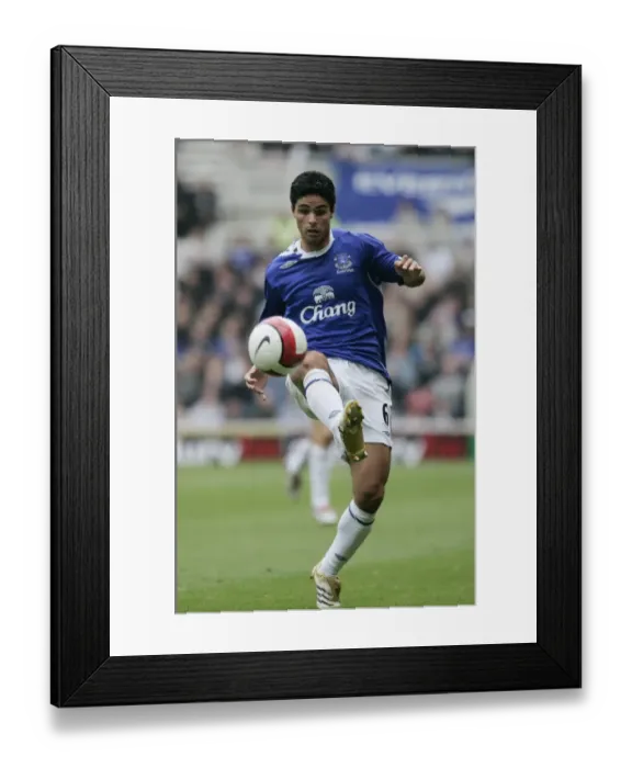 Framed Print : The Riverside Stadium - Mikel Arteta of Everton in action Framed Print : The Riverside Stadium - Mikel Arteta of Everton in action