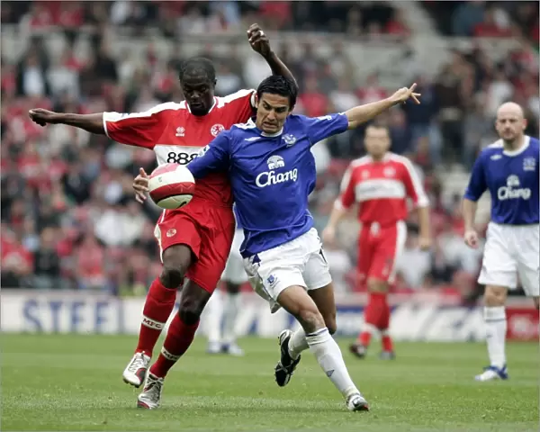 The Riverside Stadium - Middlesbroughs George Boateng and Evertons Tim Cahill in action