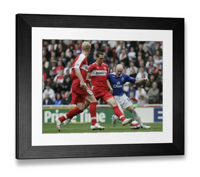 Framed Print : The Riverside Stadium - Andrew Johnson of Everton in action against Emanuel Pogatetz of Middlesbrough Framed Print : The Riverside Stadium - Andrew Johnson of Everton in action against Emanuel Pogatetz of Middlesbrough