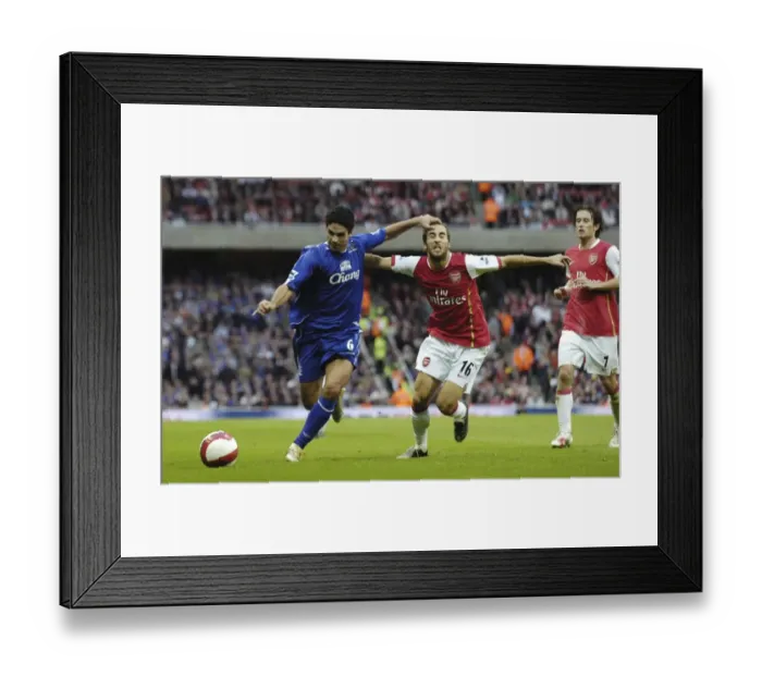 Framed Print : Arsenal v Everton 28 / 10 / 06 Arsenals Mathieu Flamini and Evertons Mikel Arteta in action Framed Print : Arsenal v Everton 28 / 10 / 06 Arsenals Mathieu Flamini and Evertons Mikel Arteta in action