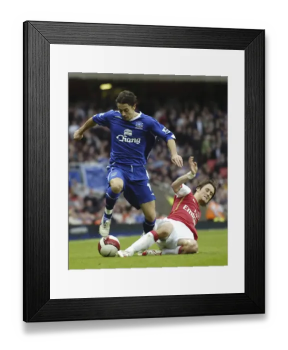 Framed Print : Intense Rivalry: Davies vs. Rosicky at Emirates Stadium (Arsenal vs. Everton, FA Barclays Premiership, 2006-07)