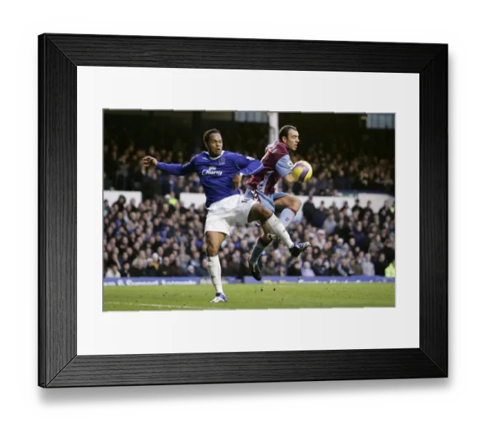 Framed Print : Everton's Joleon Lescott in Action Against Aston Villa - FA Premiership, November 2006 Framed Print : Everton's Joleon Lescott in Action Against Aston Villa - FA Premiership, November 2006