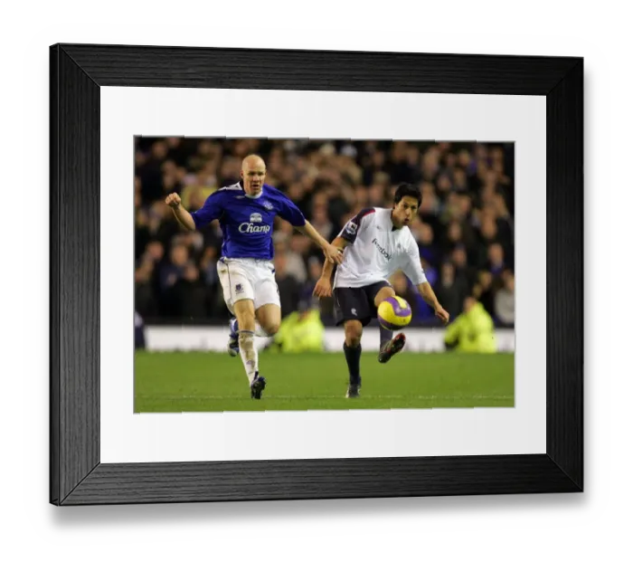 Framed Print : Everton v Bolton - Andrew Johnson and Boltons Idan Tal Framed Print : Everton v Bolton - Andrew Johnson and Boltons Idan Tal