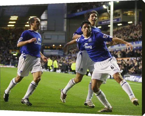Football - Everton v Bolton Wanderers FA Barclays Premiership - Goodison Park - 06  /  07 - 18  /  11  /  06 Eve