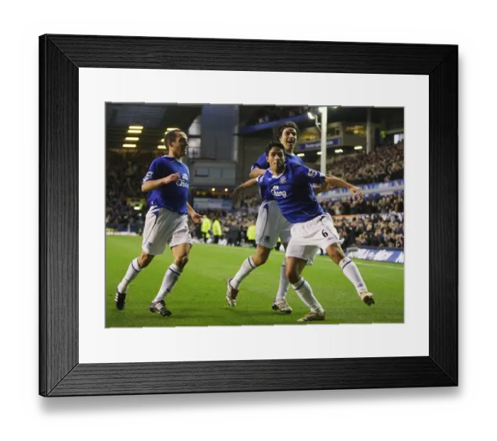Framed Print : Football - Everton v Bolton Wanderers FA Barclays Premiership - Goodison Park - 06 / 07 - 18 / 11 / 06 Eve Framed Print : Football - Everton v Bolton Wanderers FA Barclays Premiership - Goodison Park - 06 / 07 - 18 / 11 / 06 Eve