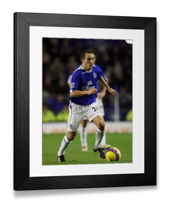Framed Print : Football - Stock - 06  /  07 - 18  /  11  /  06 Leon Osman - Everton Mandatory Credit