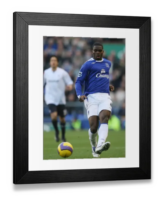 Framed Print : Football - Stock - 06 / 07 - 18 / 11 / 06 Joseph Yobo - Everton Mandatory Credit Framed Print : Football - Stock - 06 / 07 - 18 / 11 / 06 Joseph Yobo - Everton Mandatory Credit