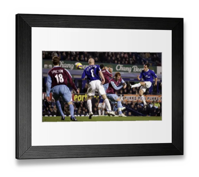 Framed Print : Football - Everton v West Ham United FA Barclays Premiership - Goodison Park - 3  /  12  /  06 Leon Osman sc
