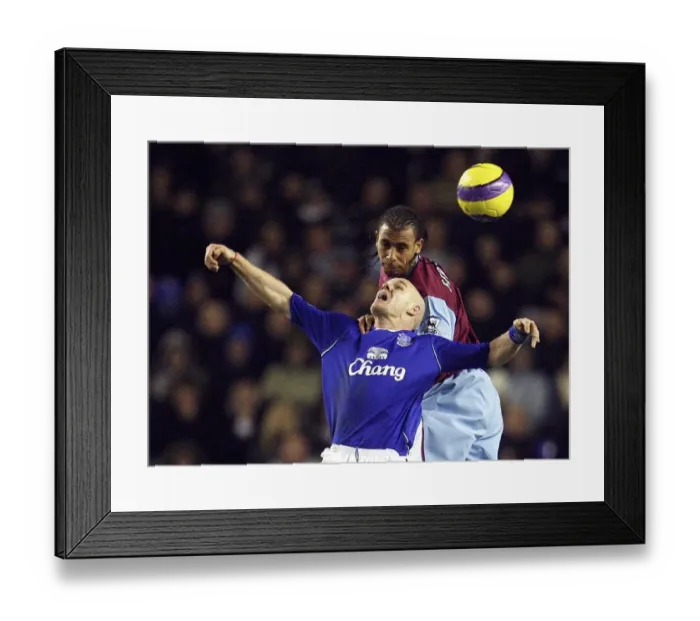 Framed Print : Everton v West Ham - Andrew Johnson and West Hams Anton Ferdinand