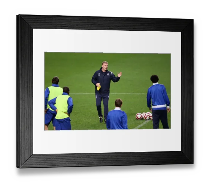 Framed Print : Everton FC: David Moyes Orders Players at Europa League Training Session, Estadio da Luz Framed Print : Everton FC: David Moyes Orders Players at Europa League Training Session, Estadio da Luz
