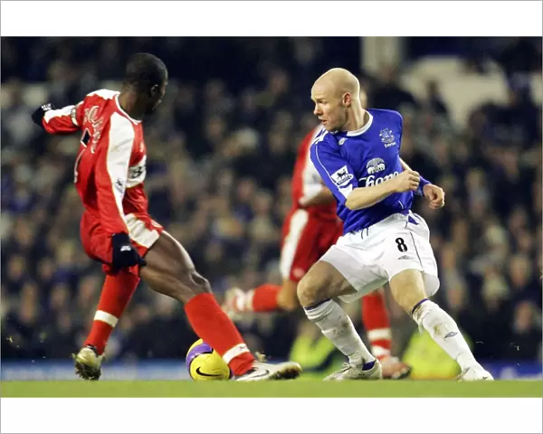 Everton v Middlesbrough Andrew Johnson in action with Middlesboroughs George Boateng