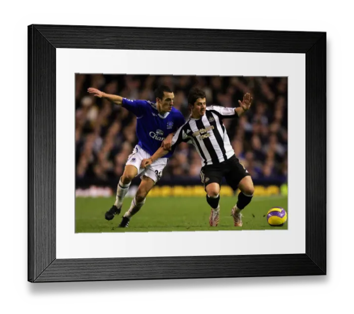 Framed Print : Everton v Newcastle United Leon Osman and Newcastles Emre in action Framed Print : Everton v Newcastle United Leon Osman and Newcastles Emre in action