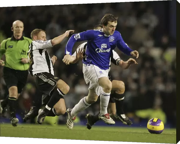 Everton v Newcastle United - James McFadden and Nicky Butt