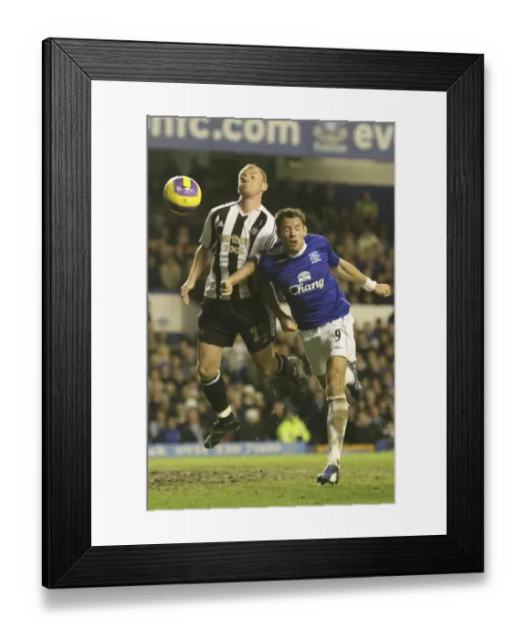 Framed Print : Everton v Newcastle United - James Beattie and Nicky Butt Framed Print : Everton v Newcastle United - James Beattie and Nicky Butt