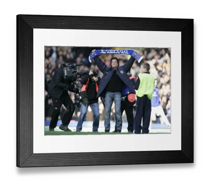 Framed Print : Sylvester Stallone's Surprise Visit: Everton Football Club vs. Reading, FA Barclays Premiership, Goodison Park (14 / 01 / 07) Framed Print : Sylvester Stallone's Surprise Visit: Everton Football Club vs. Reading, FA Barclays Premiership, Goodison Park (14 / 01 / 07)
