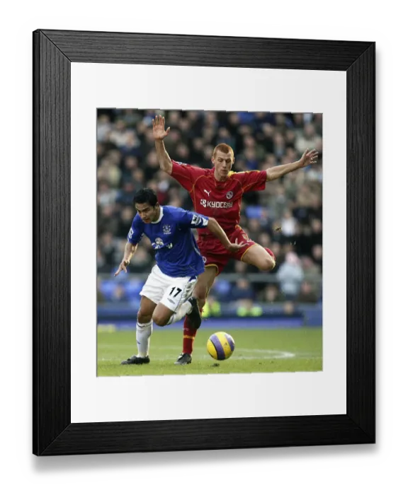 Framed Print : Tim Cahill's Thrilling Moment: Everton vs. Reading, FA Barclays Premiership, Goodison Park, 14 / 01 / 07 Framed Print : Tim Cahill's Thrilling Moment: Everton vs. Reading, FA Barclays Premiership, Goodison Park, 14 / 01 / 07