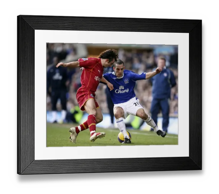 Framed Print : Osman vs Hunt: Intense Rivalry - Everton vs Reading, FA Barclays Premiership, 2007 Framed Print : Osman vs Hunt: Intense Rivalry - Everton vs Reading, FA Barclays Premiership, 2007