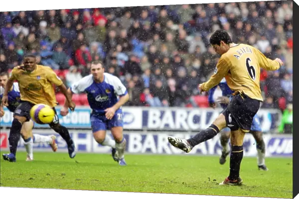 Wigan Athletic v EvertonStadium -Mikel Arteta scores the first goal from the penalty spot