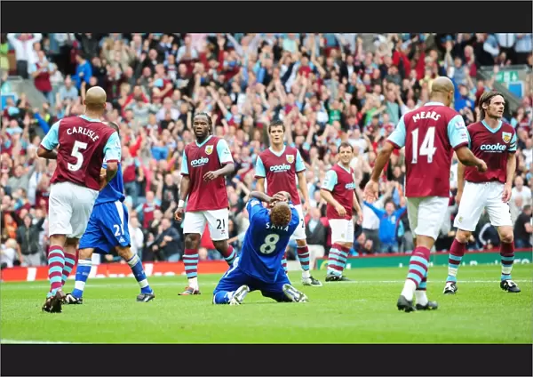Louis Saha's Heartbreaking Penalty Miss: Burnley vs. Everton, Premier League - Turf Moor
