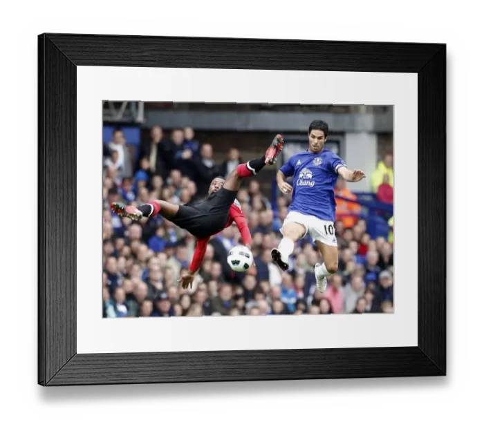 Framed Print : Everton vs Manchester United: A Rivalry Revisited - Evra vs Arteta at Goodison Park Framed Print : Everton vs Manchester United: A Rivalry Revisited - Evra vs Arteta at Goodison Park