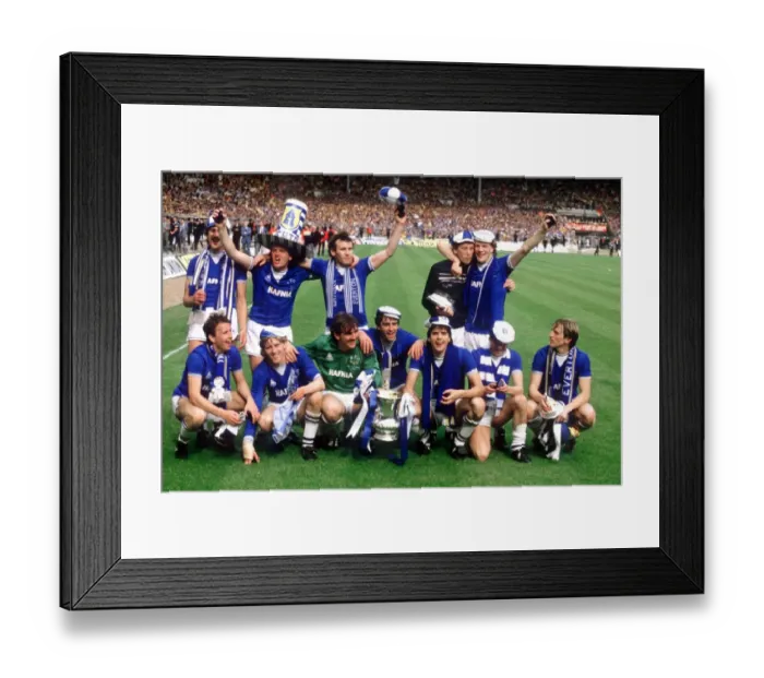Framed Print : Everton's Glory: FA Cup Victory over Watford (1984) - Everton Celebrates