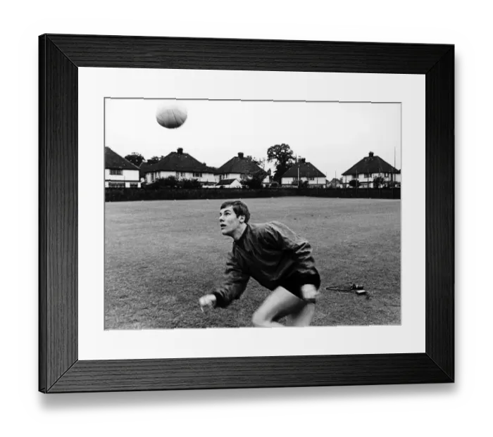 Framed Print : Soccer - Everton