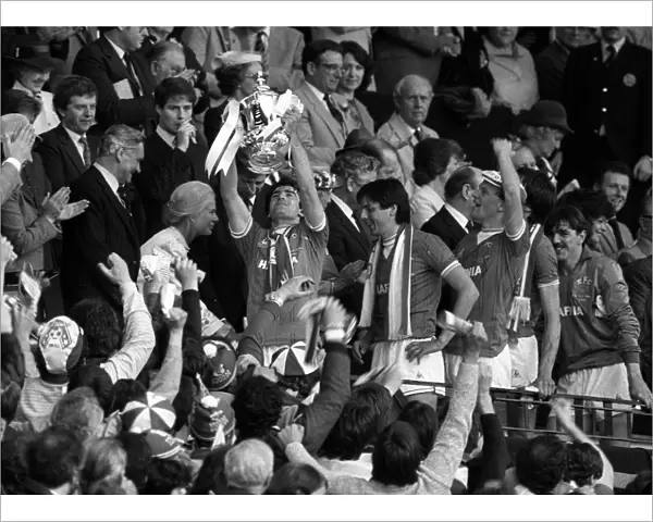 Everton FC: Kevin Ratcliffe Lifts the FA Cup after Historic 2-0 Victory over Watford (1984)
