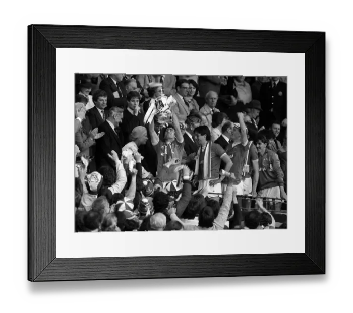 Framed Print : Everton FC: Kevin Ratcliffe Lifts the FA Cup after Historic 2-0 Victory over Watford (1984) Framed Print : Everton FC: Kevin Ratcliffe Lifts the FA Cup after Historic 2-0 Victory over Watford (1984)