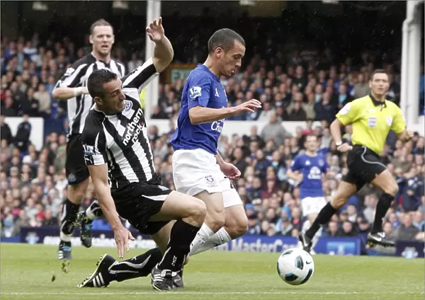 Everton vs Newcastle United: A Clash at Goodison Park - Osman vs Enrique