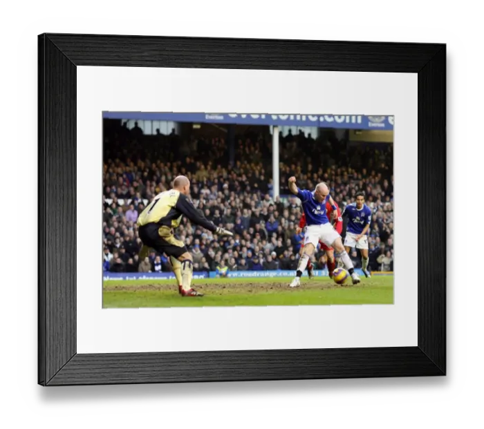 Framed Print : Andy Johnson's Heartbreaking Miss: Everton vs. Blackburn Rovers, FA Barclays Premiership, Goodison Park, 10 / 2 / 07