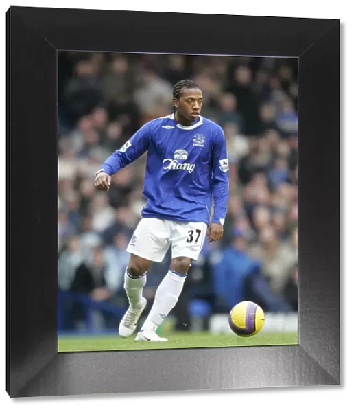 Football - Stock 06  /  07 - 10  /  2  /  07 Manuel Fernandes - Everton Mandatory Credit