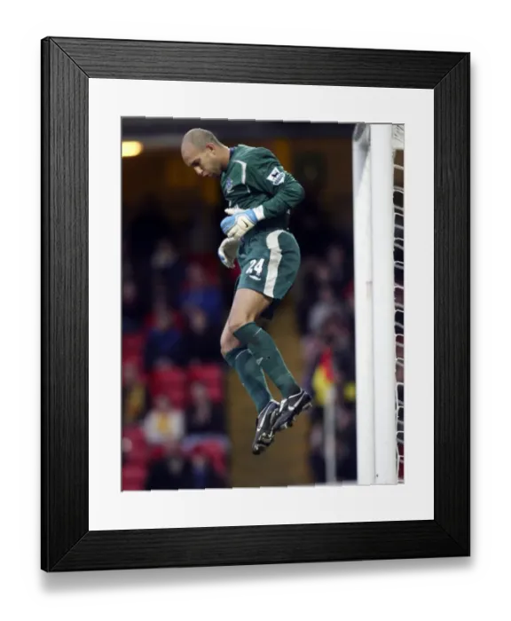 Framed Print : Watford v Everton