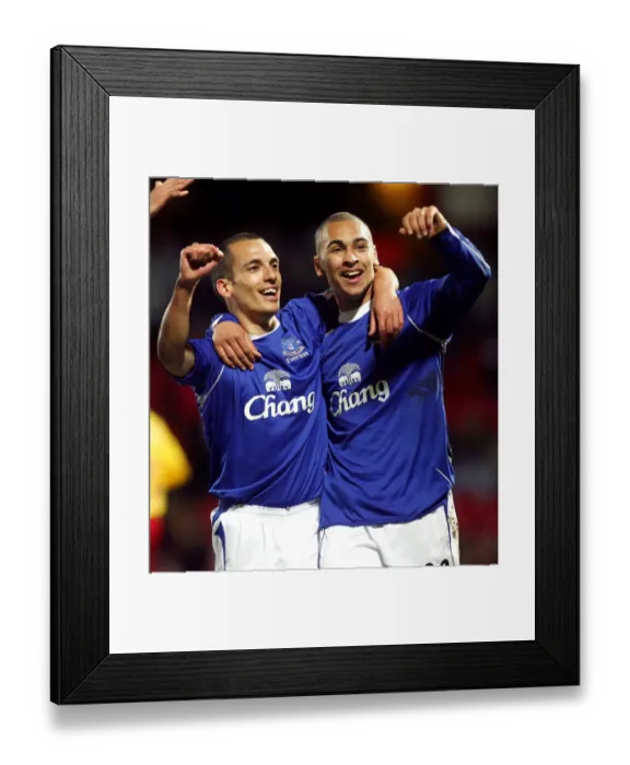 Framed Print : Watford v Everton FA Barclays Premiership - Vicarage Road Framed Print : Watford v Everton FA Barclays Premiership - Vicarage Road