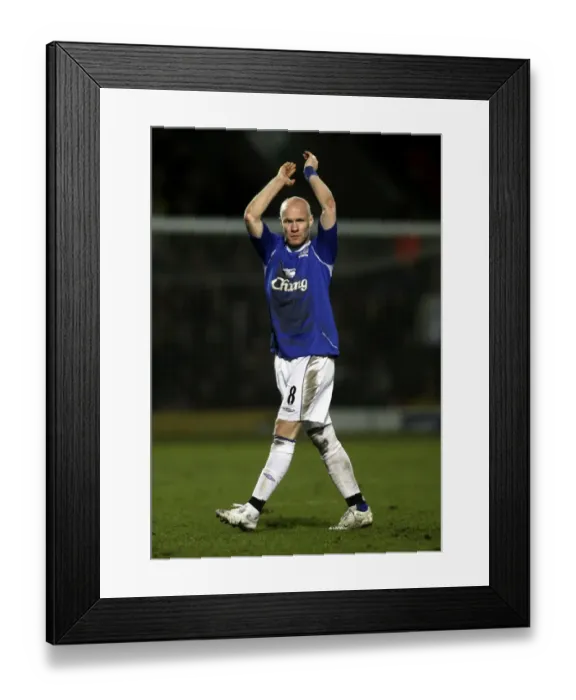 Framed Print : Andrew Johnson of Everton applauds the travelling fans