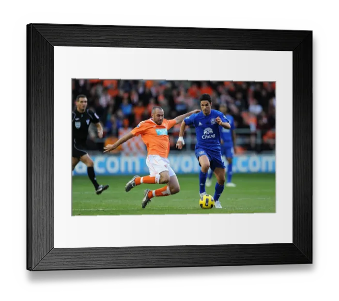 Framed Print : Intense Rivalry: Mikel Arteta vs Gary Taylor-Fletcher, Blackpool vs Everton, Premier League
