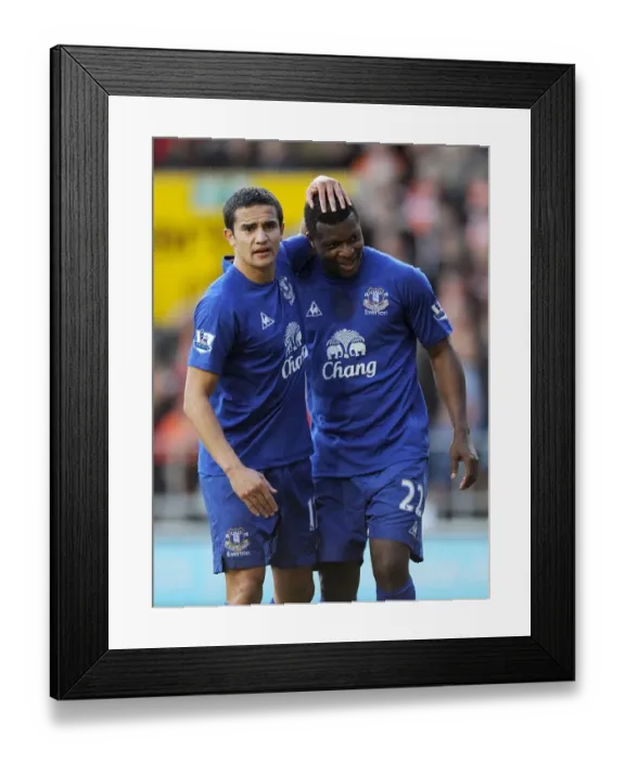 Framed Print : Everton's Power Duo: Tim Cahill and Yakubu in Action against Blackpool Framed Print : Everton's Power Duo: Tim Cahill and Yakubu in Action against Blackpool