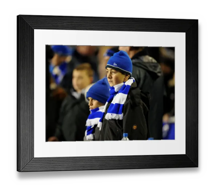 Framed Print : A Sea of Passionate Everton Fans at Goodison Park Before the Kick-off vs Bolton Wanderers (Premier League, 10 November 2010) Framed Print : A Sea of Passionate Everton Fans at Goodison Park Before the Kick-off vs Bolton Wanderers (Premier League, 10 November 2010)