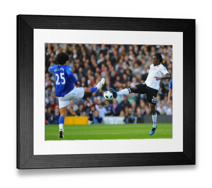Framed Print : Clash of Midfield Titans: Etuhu vs. Fellaini - Fulham vs. Everton (Barclays Premier League, Craven Cottage, 25 September 2010) Framed Print : Clash of Midfield Titans: Etuhu vs. Fellaini - Fulham vs. Everton (Barclays Premier League, Craven Cottage, 25 September 2010)